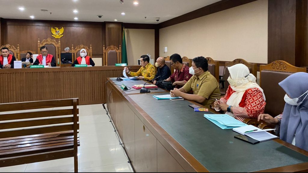 Sidang Mbah Tupon Ditunda, Tergugat Absen
