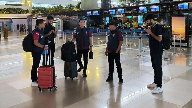 Ngaku Investor, Dua WNA Dideportasi karena Tak Buktikan Usaha