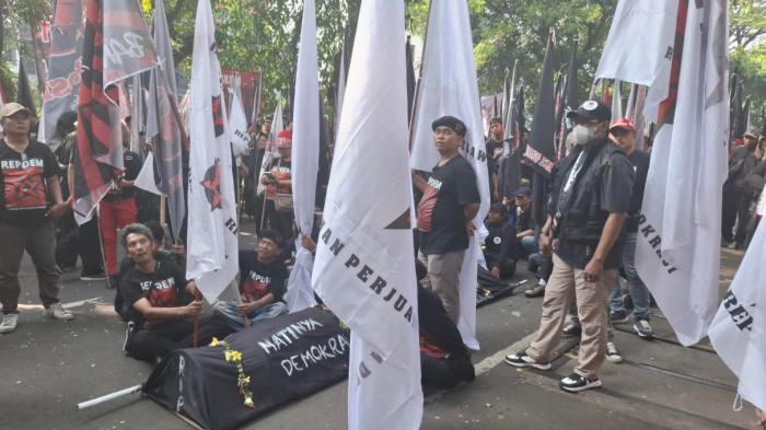 Jelang Vonis Hasto, Pendukung Gelar Aksi Protes