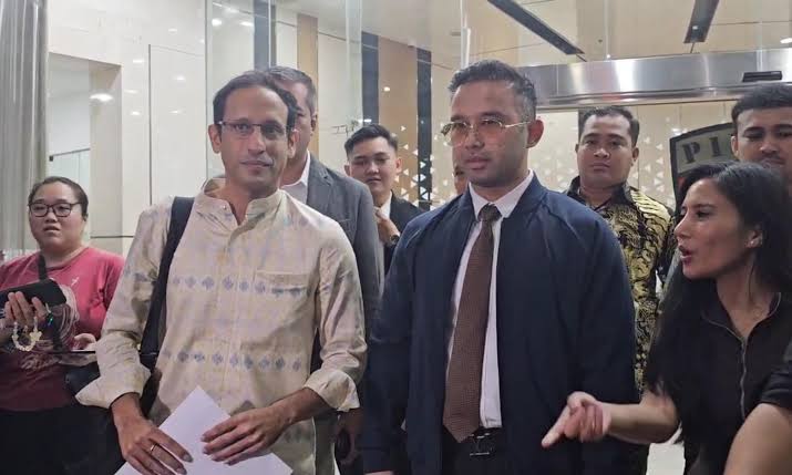 Kejagung Periksa Nadiem Makarim di Tengah Hujan Rudal Balistik Iran