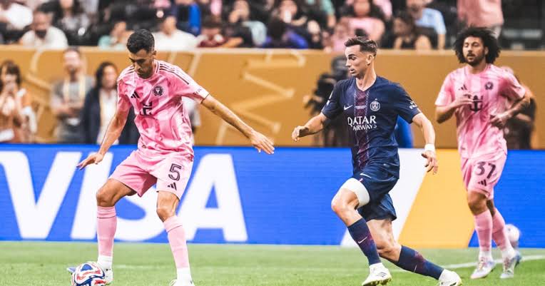 Hasil Babak 1: PSG Memimpin 4-0, Messi Frustrasi