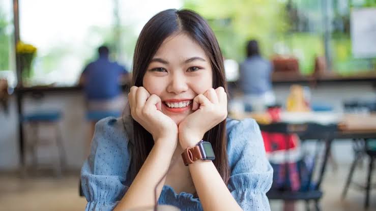Perlu Kah Berteman dengan Rekan Kantor? Kamu Termasuk Golongan Mana?