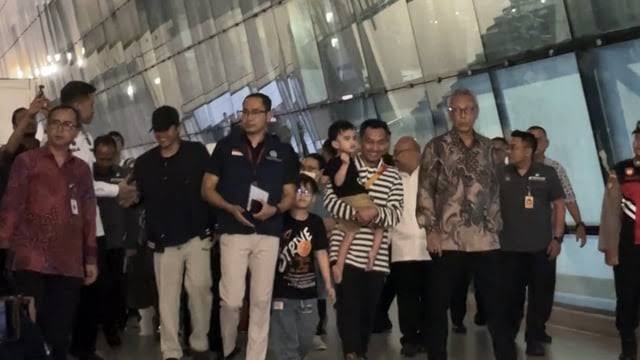 6 WNI dari Iran Tiba di Indonesia, 18 Lainnya di Azerbaijan