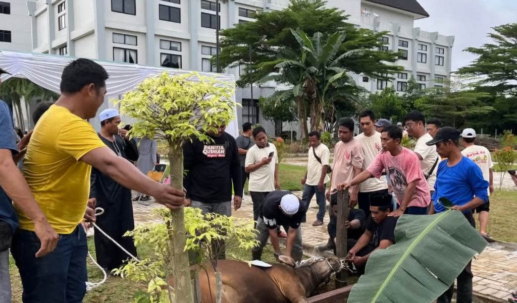 DPRD Kaltim Tebar Kepedulian Lewat Kurban