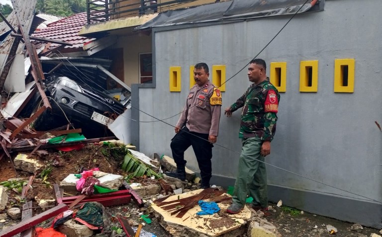 Ambon Diguyur Hujan, Longsor Telan Korban