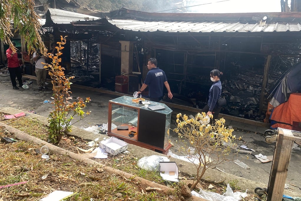 Puslabfor Polri Telusuri Penyebab Kebakaran Taman Puring