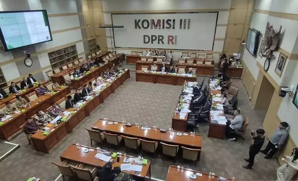 DPR Gelar Uji Kelayakan Hakim MK Pengganti Arief Hidayat