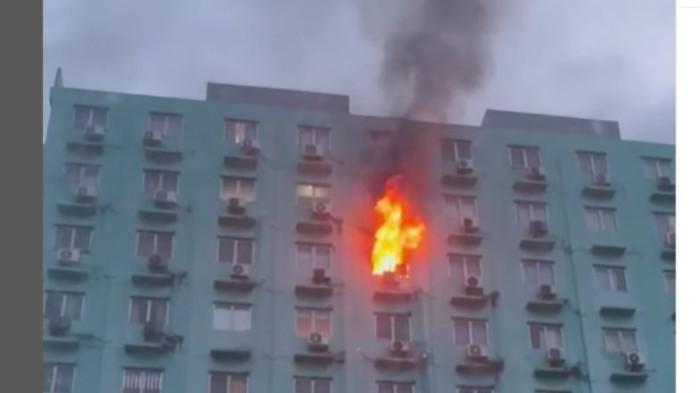 Kebakaran Apartemen City Park Cengkareng, 8 Warga Dievakuasi