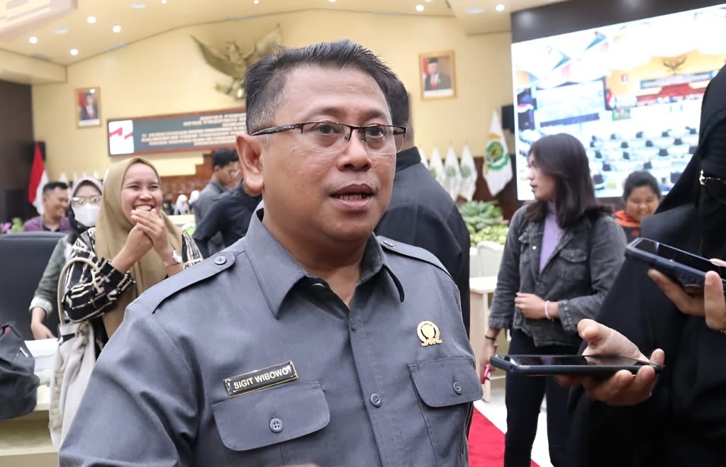 DPRD Kaltim Kritik Rumitnya Pelayanan Pajak dan Perizinan