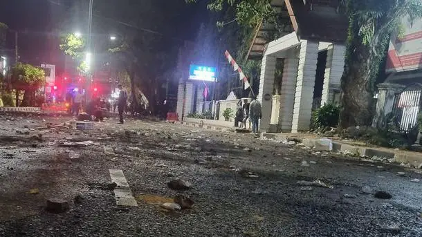 Demo Pajak Bone Ricuh, Hujan Deras Akhiri Bentrokan