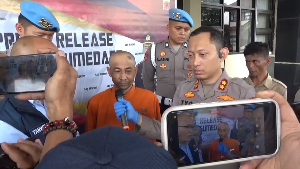 Dukun Gadungan di Sumedang Tipu Warga dengan Uang Mainan