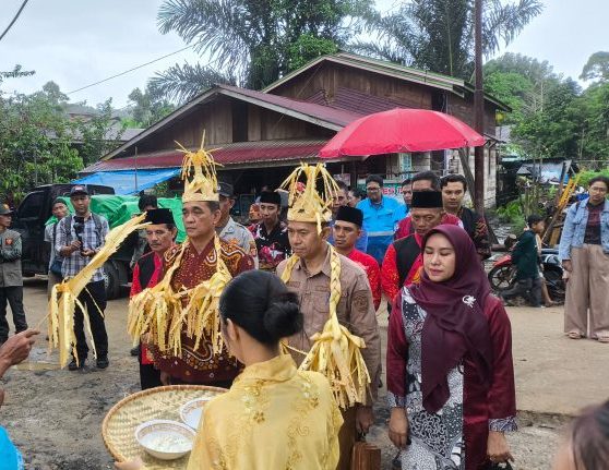 Festival Budaya Kutai Kembali Hidupkan Desa Kedang Ipil