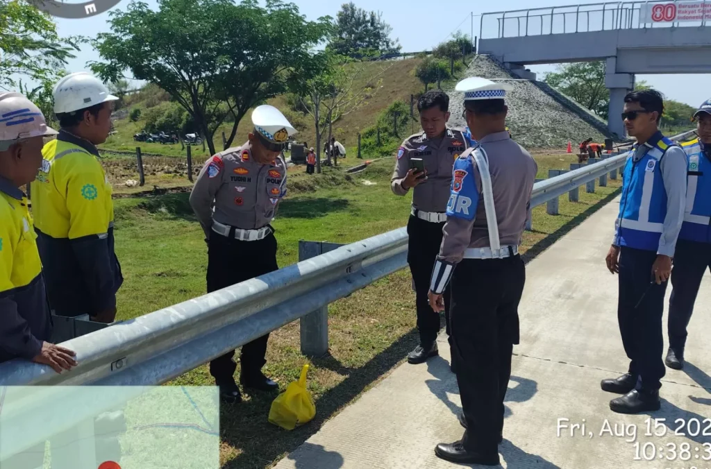 Goodie Bag Misterius Ditemukan di Tol, Diduga Berisi Amunisi