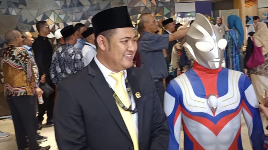 DPR Akan Panggil Kemenkum dan LMKN soal Royalti Musik