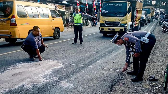 Pelajar SMK di Bandung Tewas Terlindas Truk Saat Berangkat Sekolah