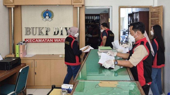 Kejari Kulonprogo Geledah Kantor BUKP Wates