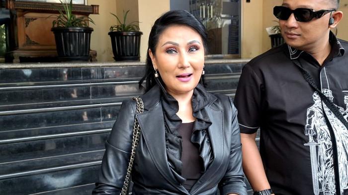 Lita Gading Bantah Merundung, Sebut Kontennya untuk Bela SA