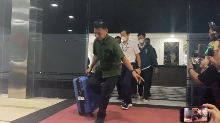 KPK Bawa Tiga Koper dari Penggeledahan di Kantor Ditjen PHU