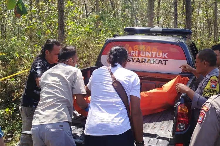 Perempuan Ditemukan Tewas di Hutan Jati Ponorogo