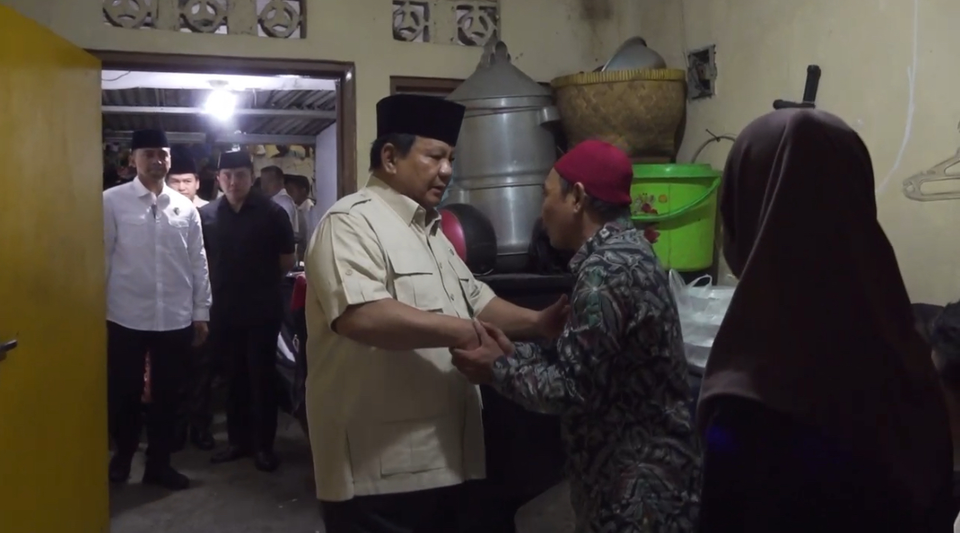 Prabowo Subianto Melayat ke Rumah Duka Affan Kurniawan