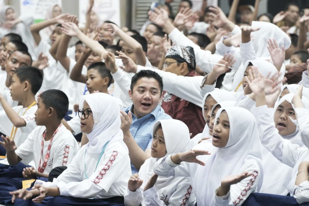 Seskab Teddy Indra Wijaya Resmi Jadi Duta Sekolah Rakyat
