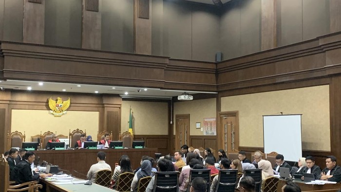 Sidang Taspen Bongkar Hadiah Mobil Rp 500 Juta dari Kosasih ke Pacar