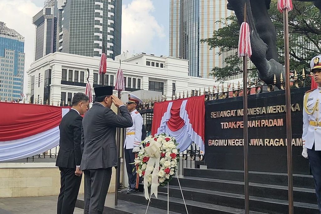 Sjafrie Sambut Menhan Singapura di Jakarta