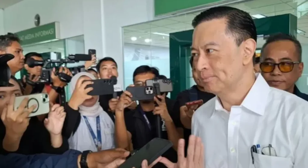Tom Lembong Pantau Laporan Hakim di KY