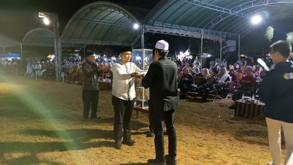 Desa Sebulu Modern Boyong Piala Bergilir MTQ Kecamatan Sebulu 2025