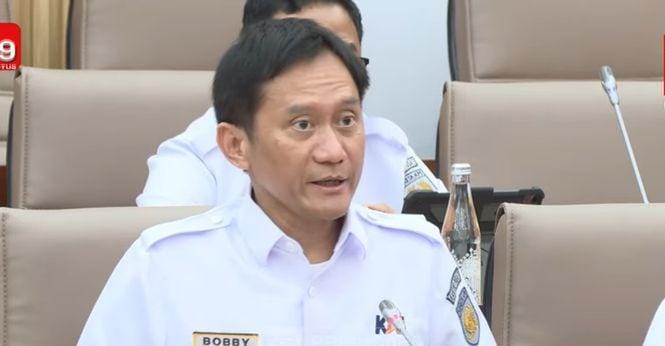 Rapat Perdana, Direksi Baru KAI Paparkan Visi di DPR