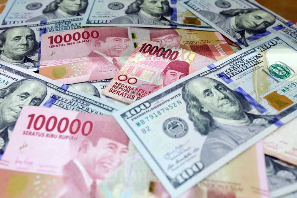 Rupiah Turun 32 Poin, IHSG Tembus 7.500