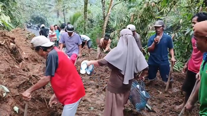 17 Titik Longsor Landa Banyumas Usai Hujan Deras