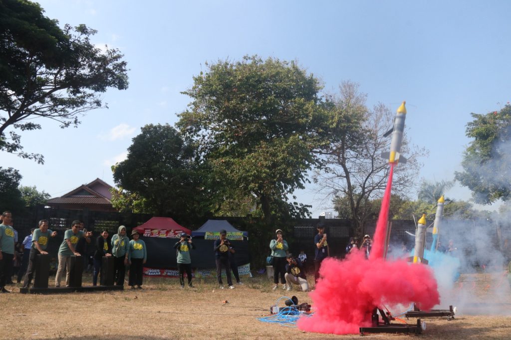 Kontes Roket Air Taman Pintar 2025 Dorong Kreativitas Pelajar
