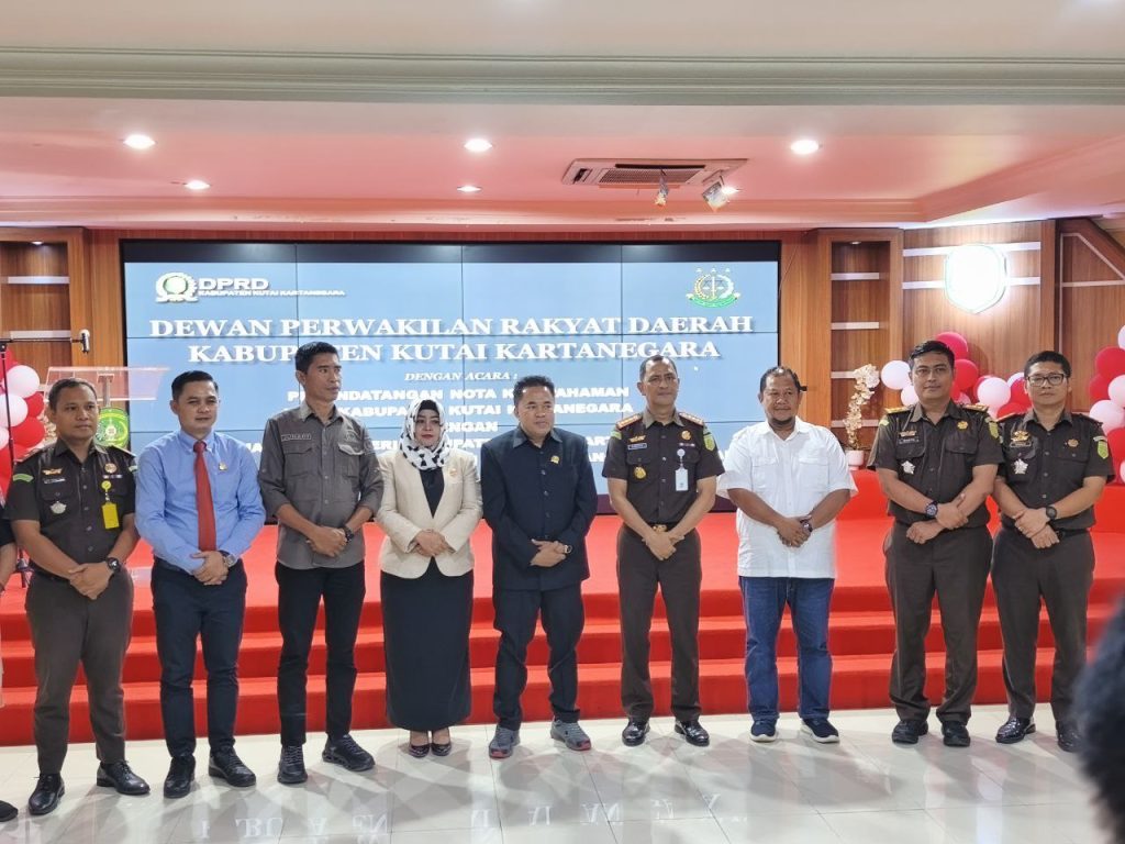 Kejari Kukar Siap Kawal DPRD Hadapi Persoalan Hukum