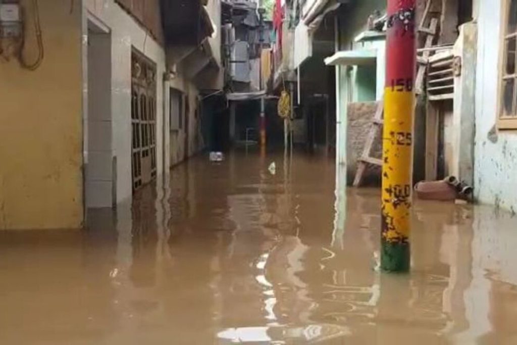Hujan Deras Picu Banjir di Parigi Moutong Usai Diguncang Gempa M 5,0