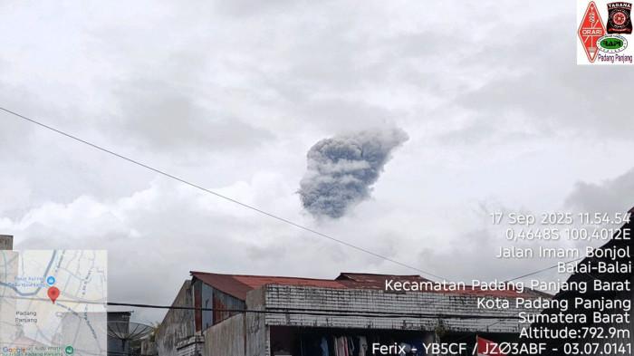 Erupsi Gunung Marapi Terekam 49 Detik di Seismogram