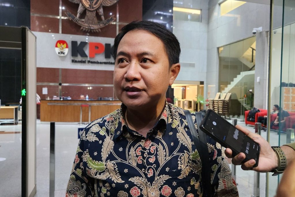 Dirjen Haji Hilman Latief Diperiksa 11,5 Jam oleh KPK
