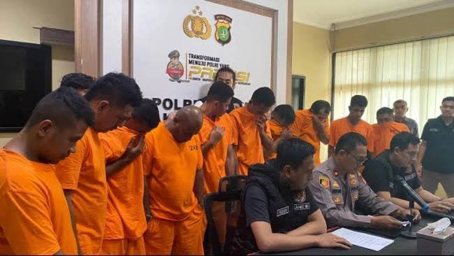 Polisi Tahan 10 Tersangka Kericuhan Jakarta