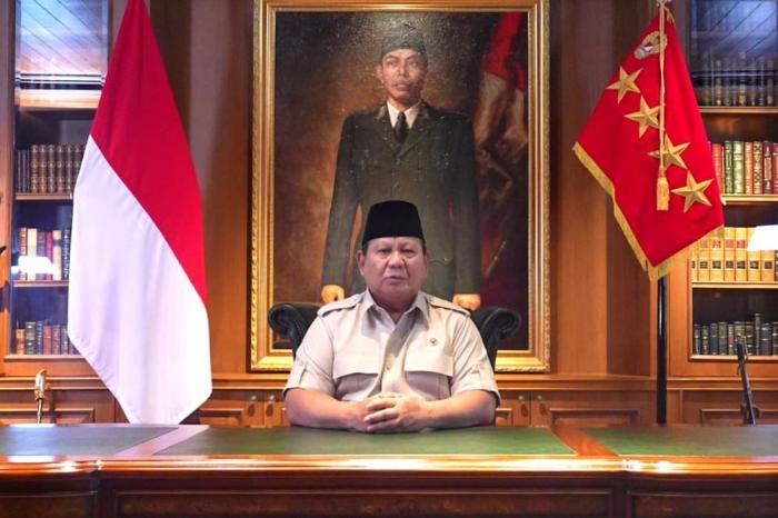 Prabowo Dapat Laporan Demo Disusupi Truk Petasan dan Mafia