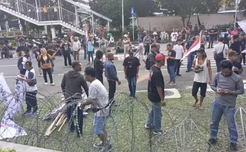 Warga Pati Pulang Setelah Disurati KPK