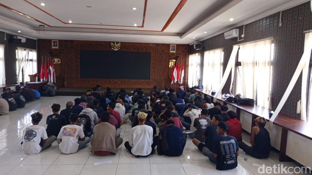 99 Orang Ditangkap Akibat Demo Ricuh di Temanggung