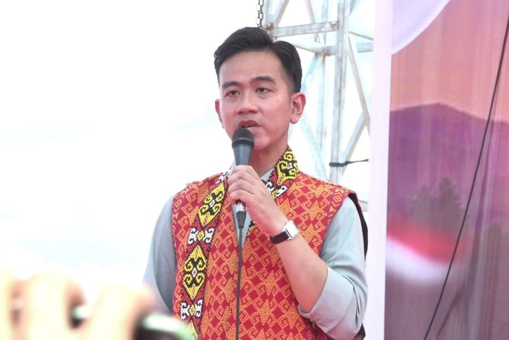 Gugatan Ijazah Rp125 Triliun Gibran Ditunda, Tiga Pengacara Dikirim