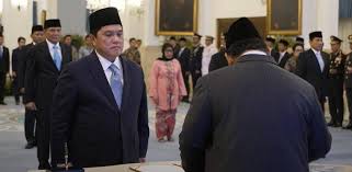 Erick Thohir Resmi Menjadi Menpora, Disambut Pegawai Kemenpora
