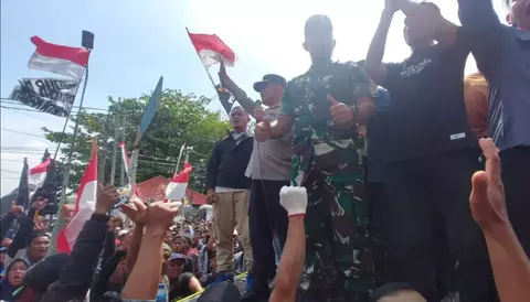 Demo Pati Berlanjut, Bupati Diminta Turun