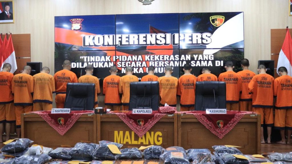 21 Orang Dijerat Kasus Perusakan Polsek Malang