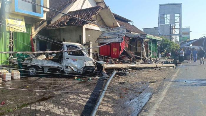 Kecelakaan Maut di Purwosari, Sopir Truk Tewas Terjepit