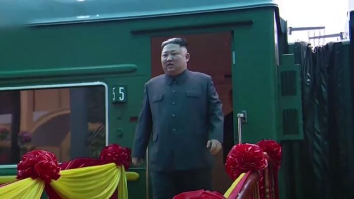 Kim Jong Un Hadiri Parade Militer di Beijing dengan Kereta Lapis Baja