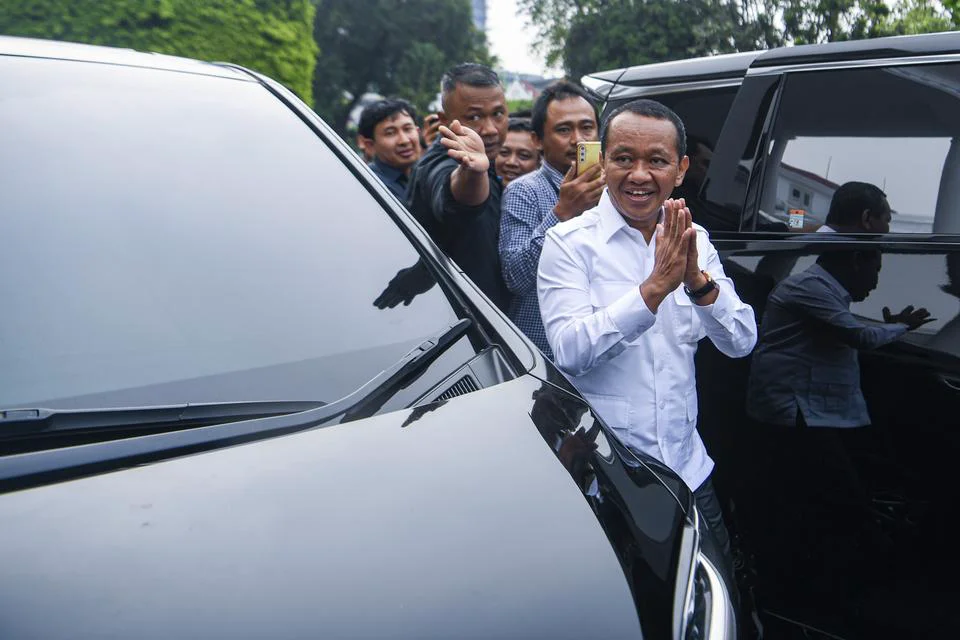 Prabowo Targetkan PLTS 1,5 MW di Tiap Desa