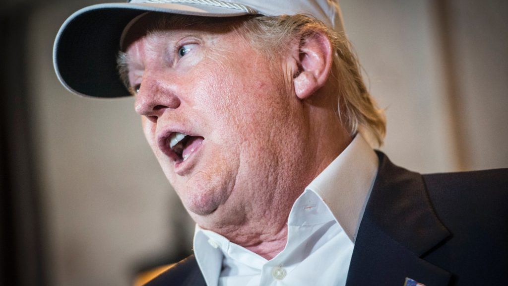 Trump Umumkan Tarif Baru untuk Obat, Truk, dan Perabot