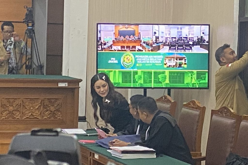 Kasus Pemerasan dan TPPU, Nikita Mirzani Hadapi Sidang Ahli